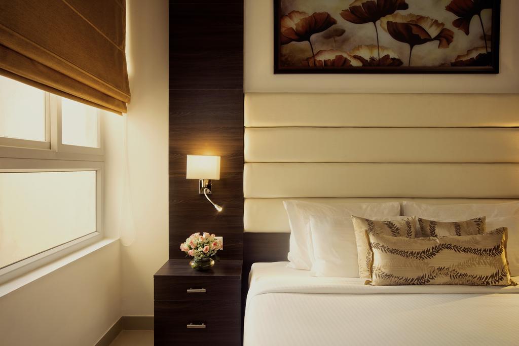 Golden Tulip Bhiwadi Hotel Bagian luar foto