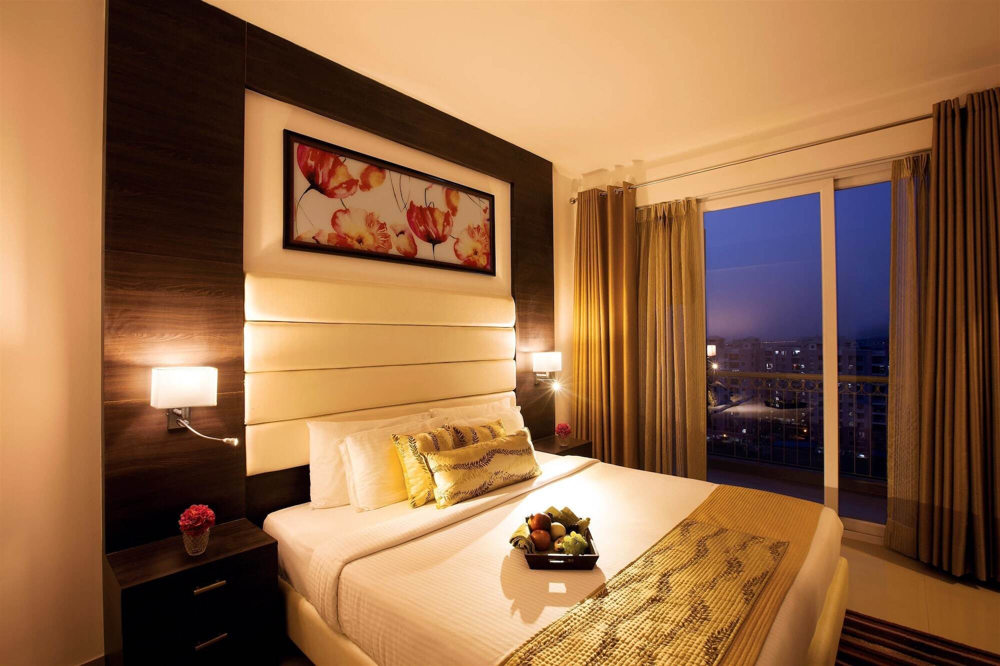 Golden Tulip Bhiwadi Hotel Bagian luar foto