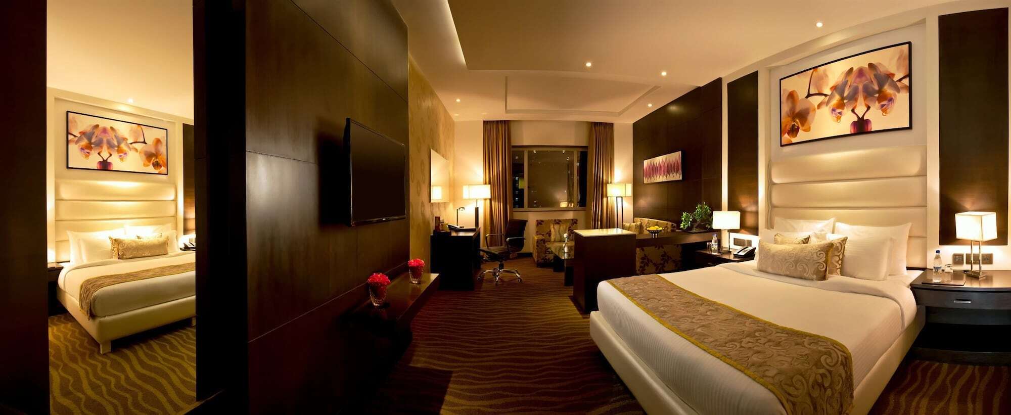 Golden Tulip Bhiwadi Hotel Bagian luar foto
